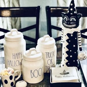 Black and White Halloween Scaredy Cat